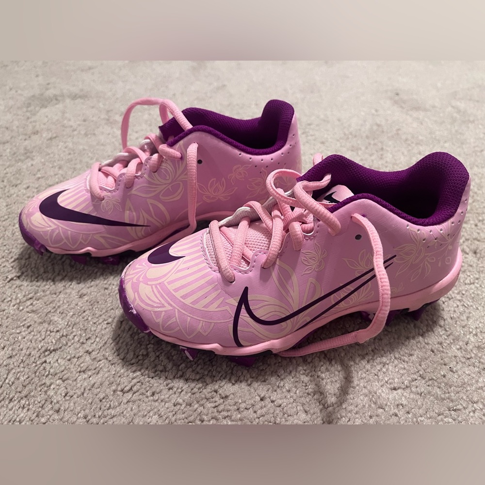Girls Y size 1 softball cleats